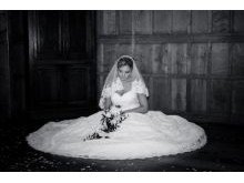 Black &amp; white bridal portrait